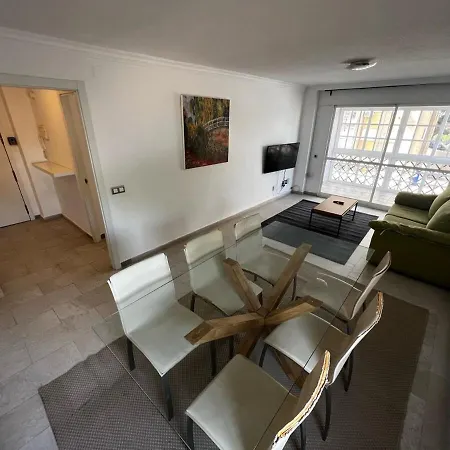 Апартаменты Superior With Prepaid Parking - Малага